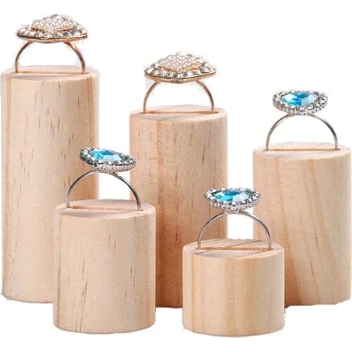 MagiDeal Set of 5 Wooden Rings Display Holders Jewelry Square Stand Showcase