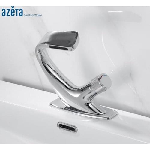 Azeta New Design Brass Chrome Curved Bathroom Sink Faucet Deck Mounted Water Tap Single Handle Basin Waterfall Faucet AT7816