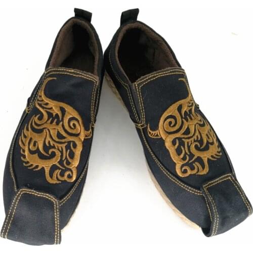 Chinese style men winter Vintage Linen plush cloth shoes national embroidery soft velvet bottom warm flat bottom cotton Shoes