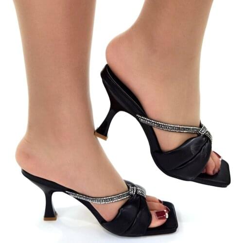 Latest Nigerian Women Wedding Shoes Decorated with Rhinestone Shoes for Wedding Women African Dress Women Luxery Shoes Women