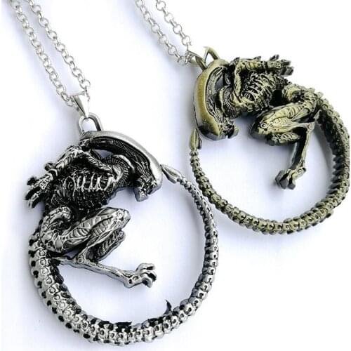 Wholesale 5 Pcs 2021 Popular Film and Television peripheral Mens Sweater Chain Personality Necklace Accessories for Cosplay