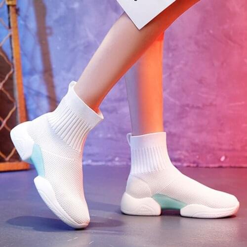 New Women High-Top Running Shoes outdoor Breathable Mesh Comfortable light Sneakers female walking sport shoes fashion Sock shoe