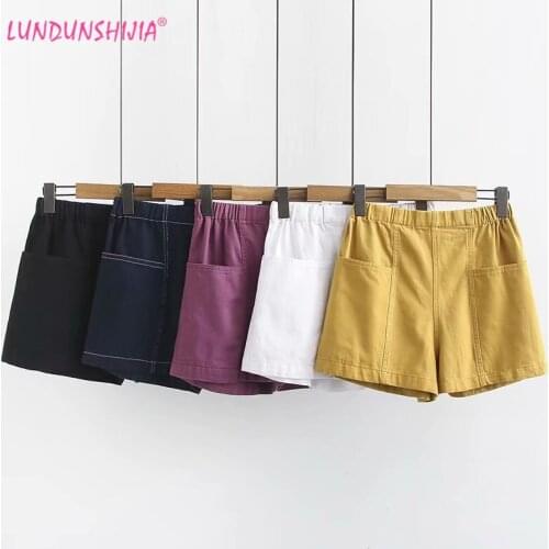 LUNDUNSHIJIA 2019 New Arrival Summer Women Cotton Shorts Elastic Waist Pockets Shorts For Women 5 Colors