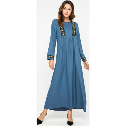 Kaftan Abaya Dubai New Fashion Simple Blue Embroidered Loose Round Neck Long Sleeve Big Pendulum Type Womens Long Muslim Dress