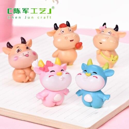 2pcs/Set Kiss Cow Miniatures Figurines Cartoon Couple Cattle DIY Terrariums Fairy Garden Decor Valentines Day Gift
