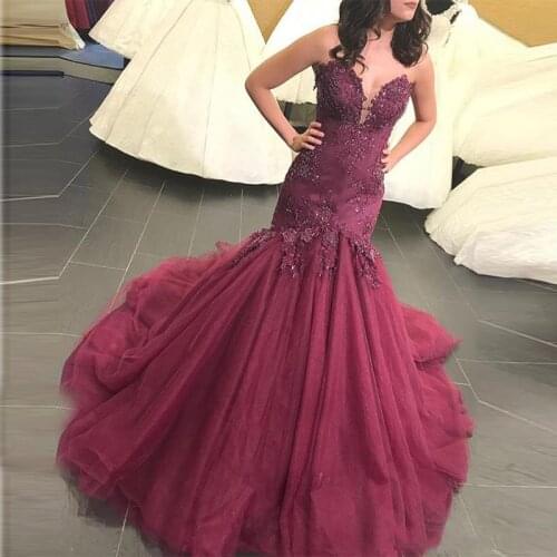 Burgundy Strapless Lace Mermaid Long Evening Dresses with Beaded Appliques Sweetheart Sweep Train Tulle Formal Prom Party Gowns