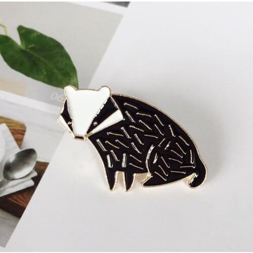 New black and white fox and hedgehog badge brooch child cute animal badge fashion shirt clothes backpack badge brooch gift