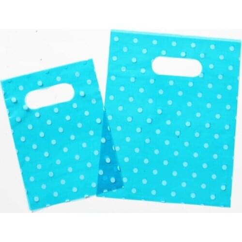 Qi Wholesale White Round Dots Blue Plastic Bag 20x25cm Small Jewelry Shopping Packaging Plastic Gift Bags With Handle 50pcs/lot