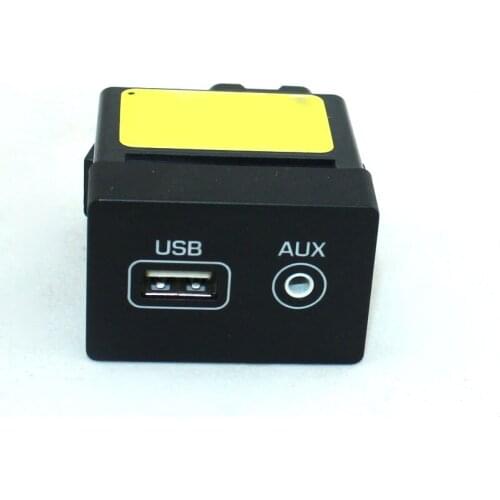 For Hyundai IX25 C910 USB Reader iPod AUX Port Adapter Assy