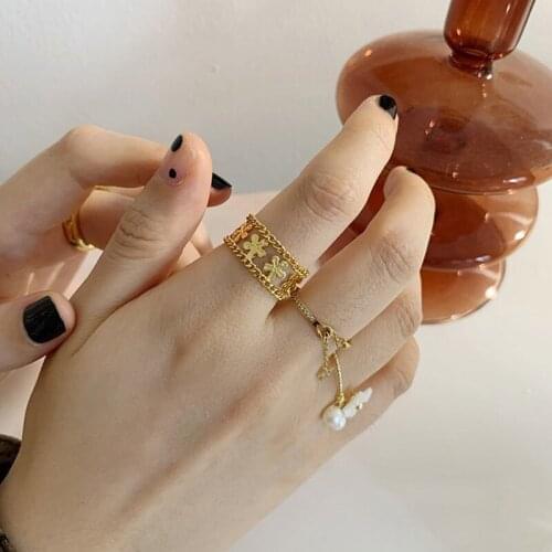 TARCLIY Vintage Flower Metal Ring Minimalist Wide Hollow Chain Ring Sweet Temperament For Women Girls Fashion Party Jewelry
