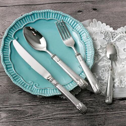 Top Qaulity Luxury Golden Cutlery 4pcs Stainless Steel Engraving Table Knife Fork Spoon