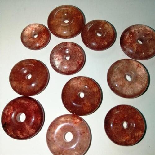 Lots of 2020 new gemstone Natural Stones strawberry Crystal Jewelry Accessories Peace Buckle Amulet for gift or sale