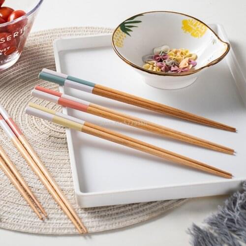 Household Wooden Chopsticks Anti-slip Anti-mildew Family Japanese Style Single Creative Long Pointed Chopsticks Set High-grade