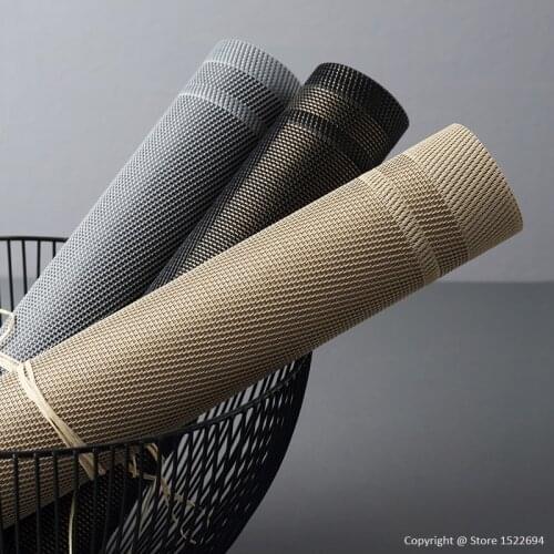 Pack of 4PCS PVC Place Mats for Dining Table Heat Resistant Placements Non-slip Leakproof Table Mats 45x30cm Fashion Disc Pads