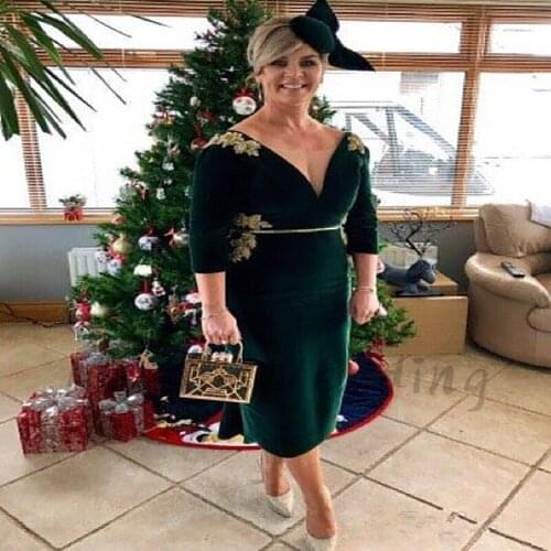 VIntage Green Velvet Mother Of The Bride Dresses Plus Size Sexy V Neck 3/4 Sleeve Short Mom Evening party Dress With Lace 2020