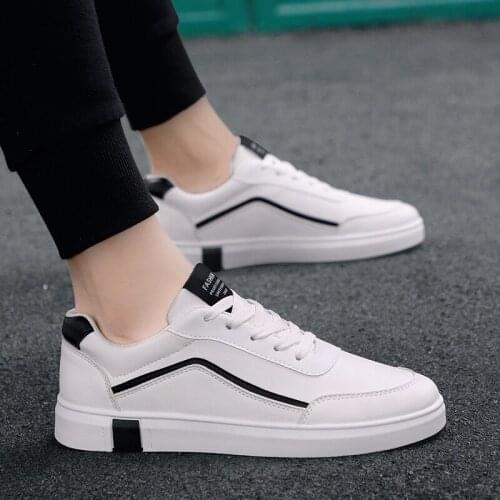 2020 spring and autumn new Korean trend mens shoes wild casual shoes fashion white shoes tide shoes