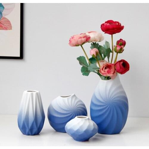 Nordic Ins Minimalist Blue&White Gradient Ceramic Vase Modern Dried Flower Arrangement Porch Ornaments Home Decoration Vase