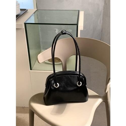 2021 new trendy retro clip simple portable baguette bag wild one-shoulder armpit bag