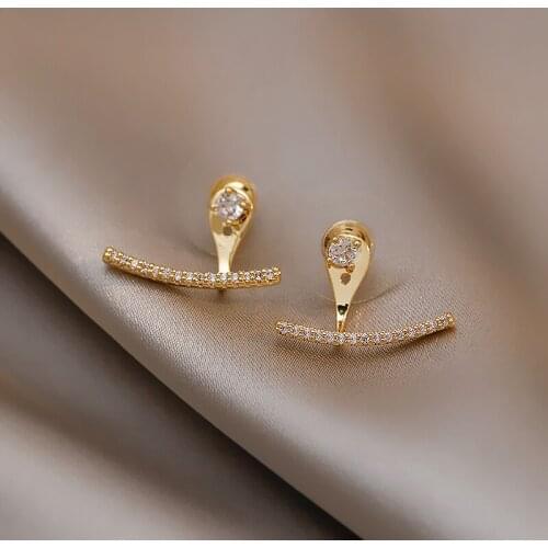 South Koreas new design fashion jewelry simple atmosphere copper inlaid zircon earrings elegant womens daily accessories