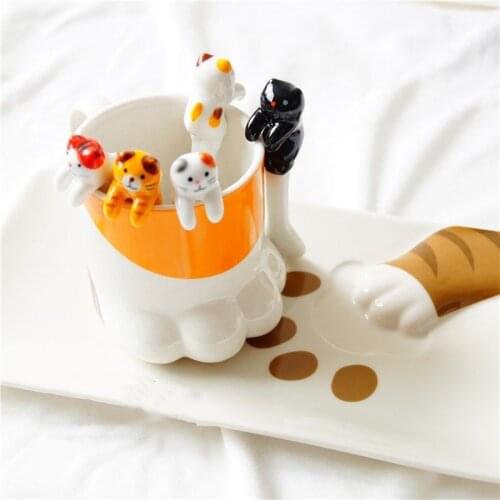 Hot sale Ceramic Cartoon Cute Cat Animal Spoon Hanging Coffee Dessert Spoon Unique Ice Cream Flatware Kitchen Tool Novelty Gift