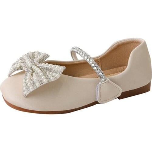 Girls Sandals Flat Shallow Mouth Princess Shoes 2021 Summer New Soft Bottom Pearl Bow Performance Dance Shoes
