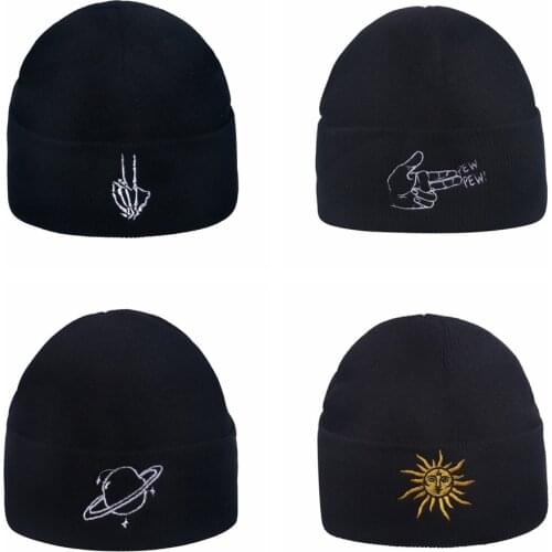 Fashion Winter Outdoor Hat Wool Sun Warm Man Hat Knitted Beanie Hat Hip Hop Couple Embroidery Knitted Hat Woman