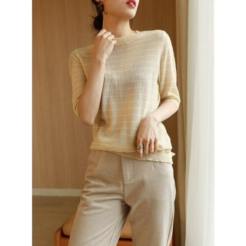 The New clothes in spring of 2021 irregular clipping in the vanilla color stripe sleeve thin sweater female 809 x011