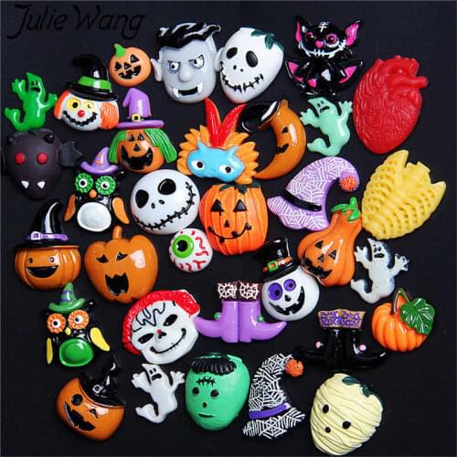 Julie Wang 30PCS Resin Halloween Charms Random Mixed Pumpkin Ghost Bat Pendants Jewelry Making Accessory Festival Decor