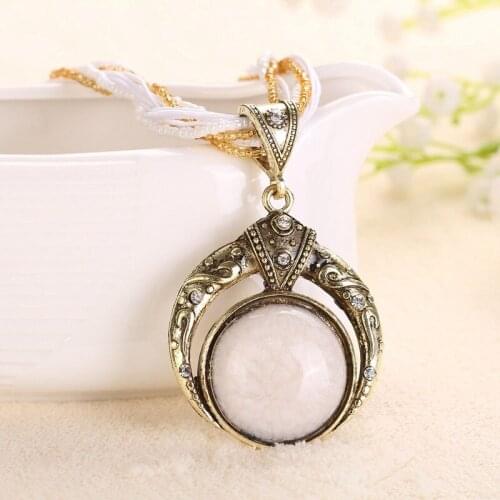 Vintage Bohemia Ethnic Pendant Necklace Antique Gold Color Metal Round Stone Boho Statement Necklaces for Women