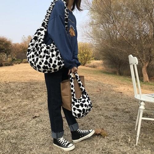 Youda New Winter Women Cartoon Cow Wools Bag Large Capacity Handbag Cute Crossbody Bags Tote Student Dumpling Pack for Girl