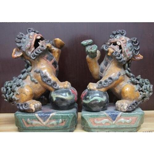 Chinese Famous Folk Pottery Wucai Porcelain Ruyi Foo Dog Lion Kylin Beast Statue