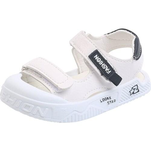 Boys Sandals 2021 New Trendy Summer Childrens Baby Soft Sole Leather Bread Toe Childrens Sports Beach Shoes Toes-capped