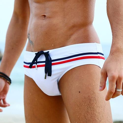 QUESHARK Men's Swimming Trunks