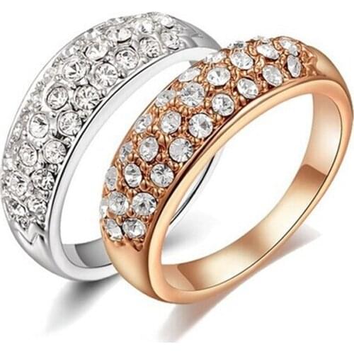 Fashion Rhinestone Womens Rings Jewelry High Quality Alloy Girl Ring Exquisite Crystal Couple Engagement Ring Finger Ornaments