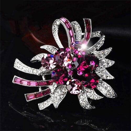 Vintage Fashion Luxury Elegant Purple Crystal Flower Brooches Silver Color Rhinestone Alloy Plant Brooch Lady Party Pins Gifts