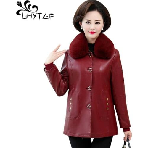 UHYTGF quality PU leather autumn winter leather jacket fur collar plus size top washed leather plus velvet warm jacket women 579