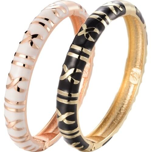 UJOY White Bracelets