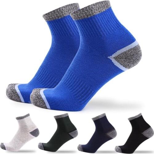 New Brand 5Pairs Mens Cotton Socks Sports Quick-Drying Men Autumn Winter socks Strandard Thermal for male trekking EU39-45