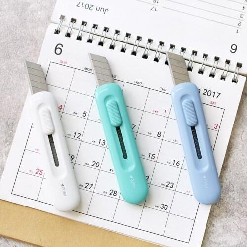 SaYing 1pc Random Simple Utility Knife Pure Color Mini Cute Cutter Knife Office Supplies Kawaii Foldable Sissors Art Craft 2020