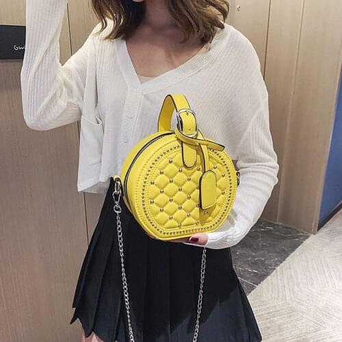Bags 2021 New Female Bag Rhombic Rivet Small Round Bag Tide Portable Messenger and Shoulder Bags