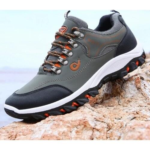 2021 Fashion Outdoors Sneakers Waterproof Mens shoes Men Combat Desert Casual Shoes Zapatos Hombre Big Size 39-48