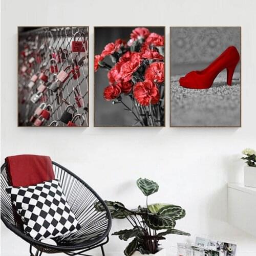 Nostalgia Red Flowers Picture Home Decor Nordic Canvas Painting Wall Art Poster Red High-heeled Shoes Iron Lock Print for Hotel