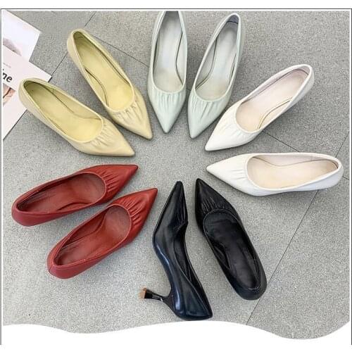 2021 Leather Ladies High Heels Pointed Toe Mid-heel Office Shoes Pumps Ladies Shoes Beige Spring