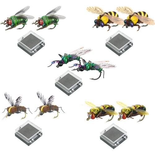 2pcs Floating Insect Lures, Fishing Lure with Box, Saltwater Freshwater Tackle Accessories for Bass Pike Dogfish Musky