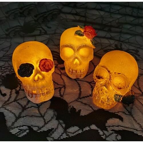 1pc Miniature Halloween Horror Skull Lamp Resin Skeleton Head LED Flameless Candle Light Home Bar Halloween Party Decor Ornament