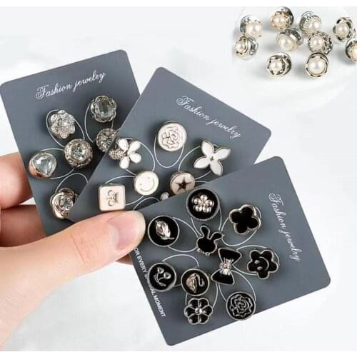 Korea Anti-glare Buckle Fashion Temperament Collar Acupuncture Horse Needle West Ornaments Metal Brooch Accessories