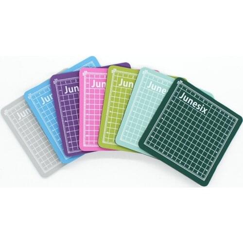 1pcs 8X8cm Mini Cutting Mat PVC Material Portable Writing Pads Sewing Machine Tools 7 colors optional