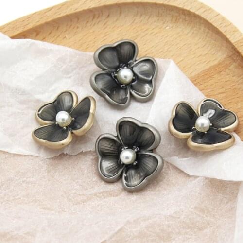 HENGC Vintage Flower Metal Dress Buttons For Clothing Women Coat Suit Wedding Decorative Sewing Accessories DIY Crafts Wholesale