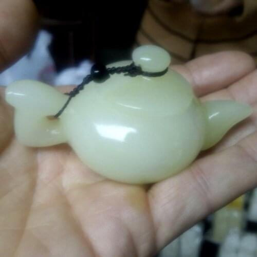 China Hand engraving Hetian white jade Hand-held Jade Ornamental Pot Length 4cm