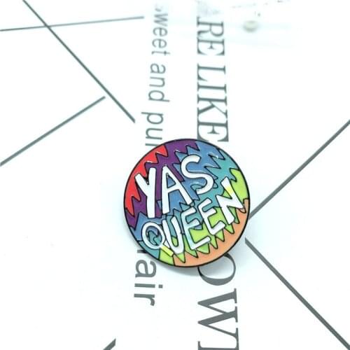 2019 European and American New Jewelry Creative Color Round Letter "YES QUEEN" Drip Brooch Personality Wild Backpack Shirt Badge